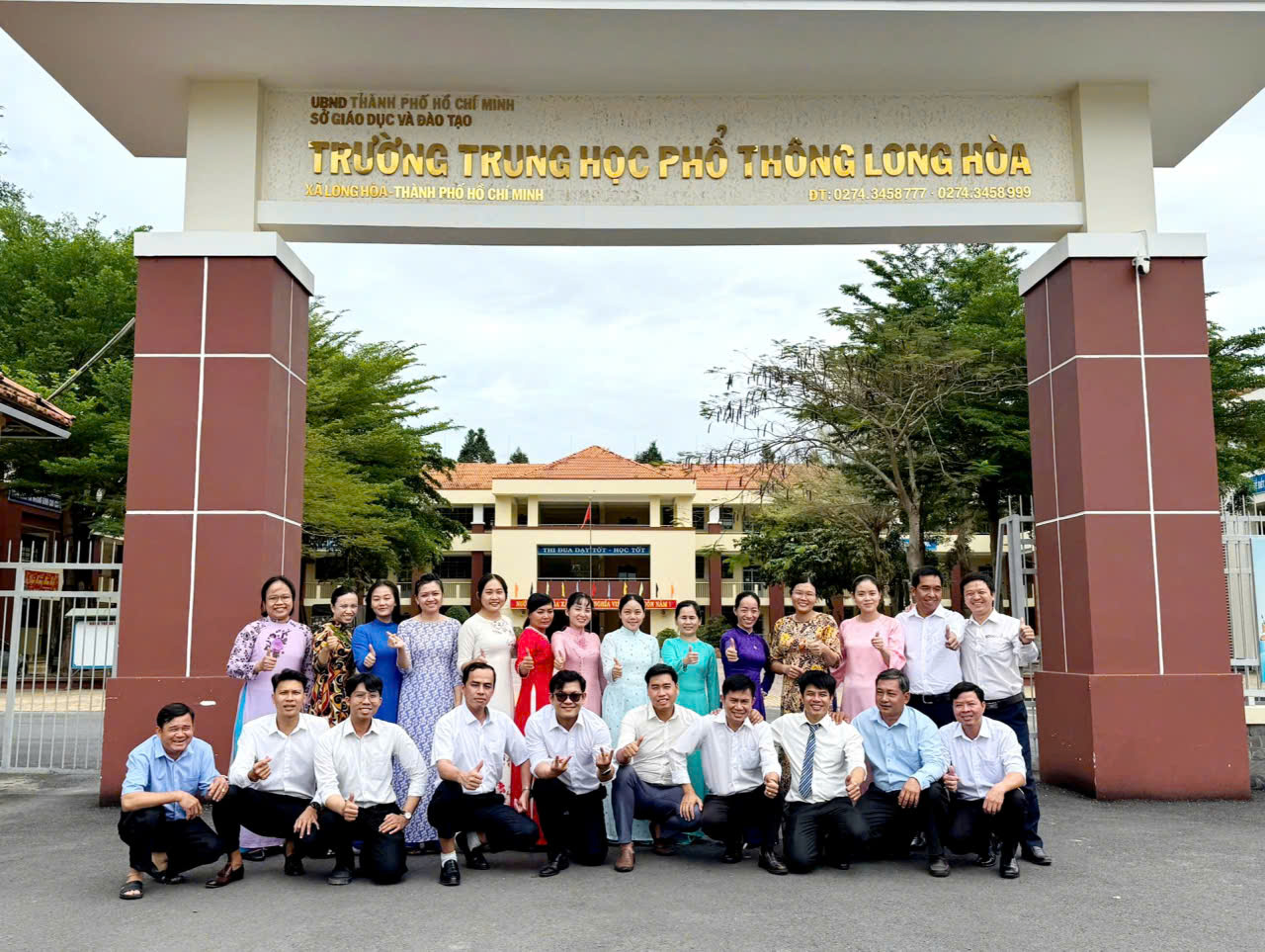 Trường THPT Long Hòa