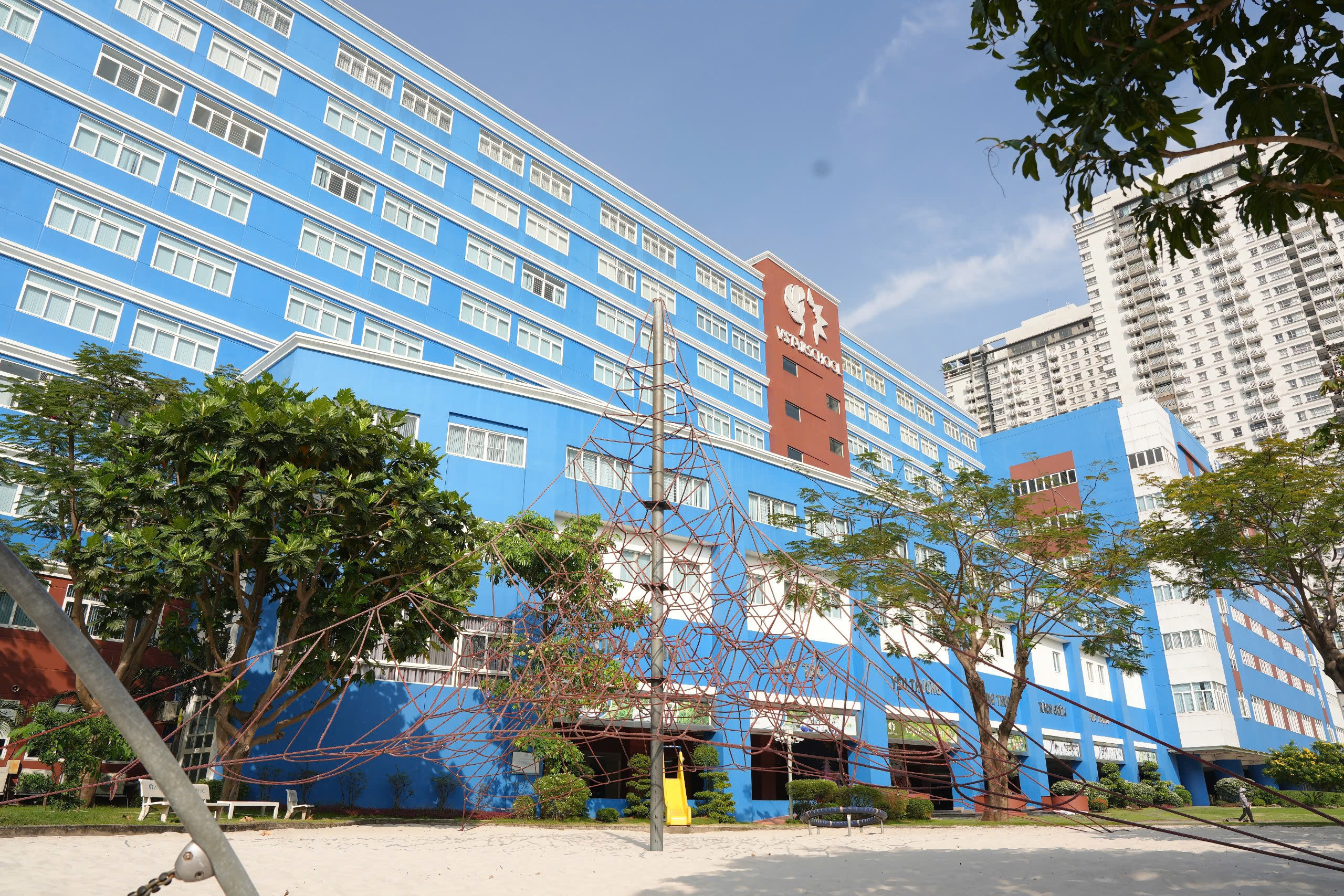 THCS và THPT Sao Việt